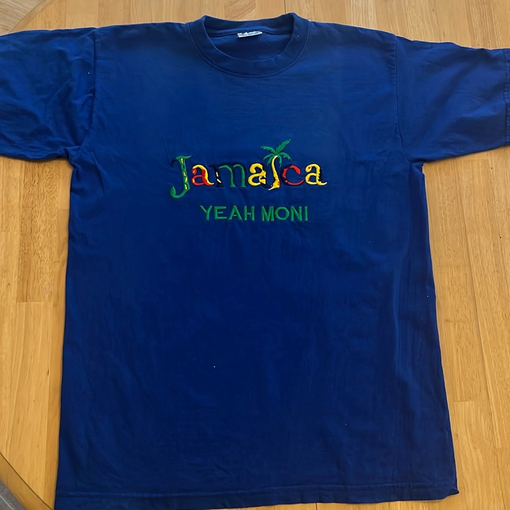 Large Vintage Jamaica T-Shirt.